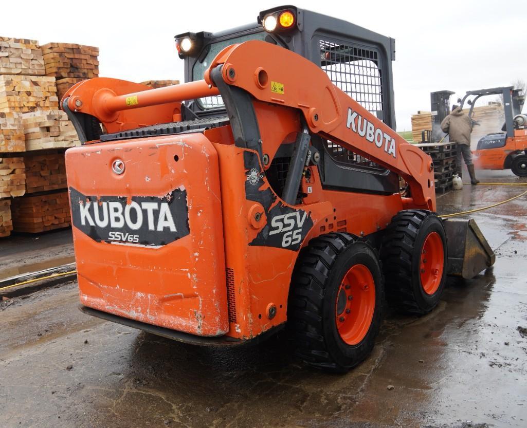 2016 Kubota SSV65 Skid Steer