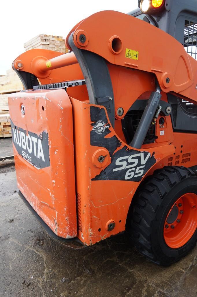 2016 Kubota SSV65 Skid Steer