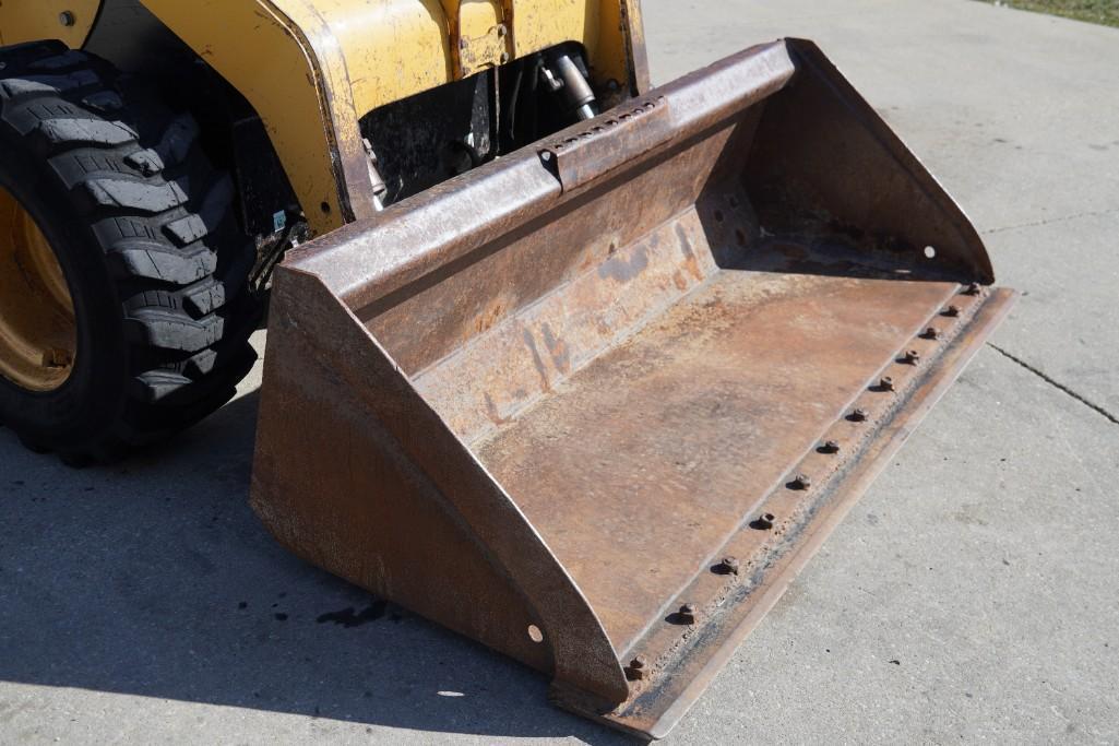 2004 Cat 262B Skid Steer