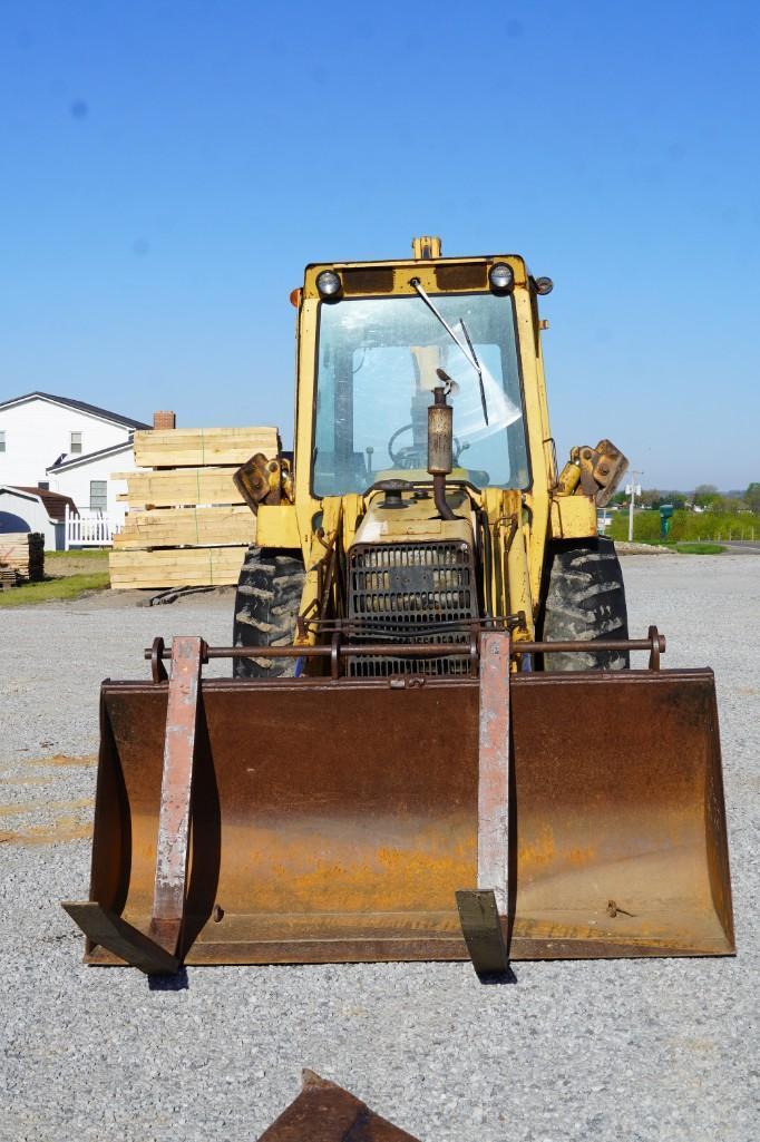 1980 Ford 555A XL Backhoe Loader