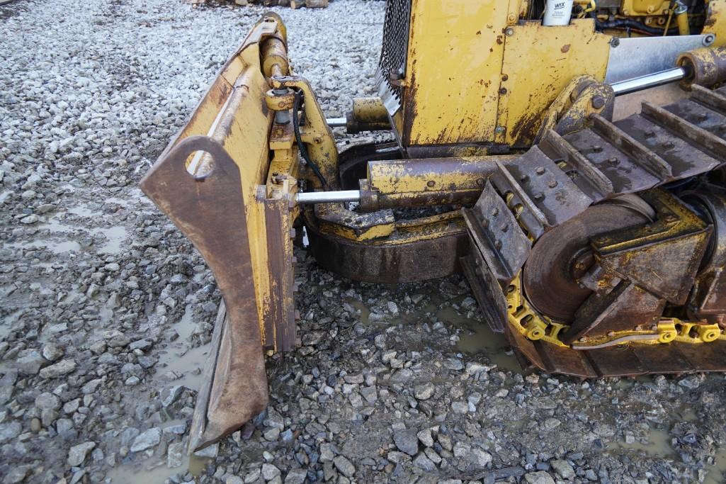 1989 Caterpillar D4H Dozer