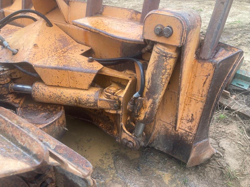 1986 Case 850D Dozer