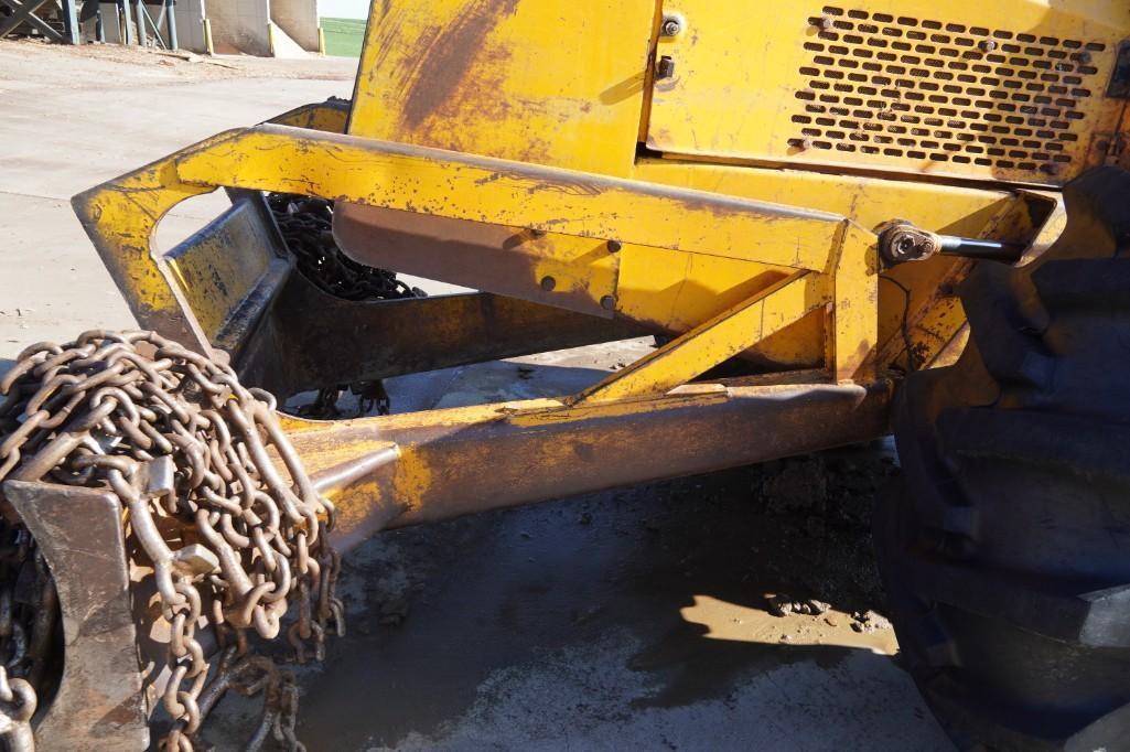 John Deere 640 Skidder