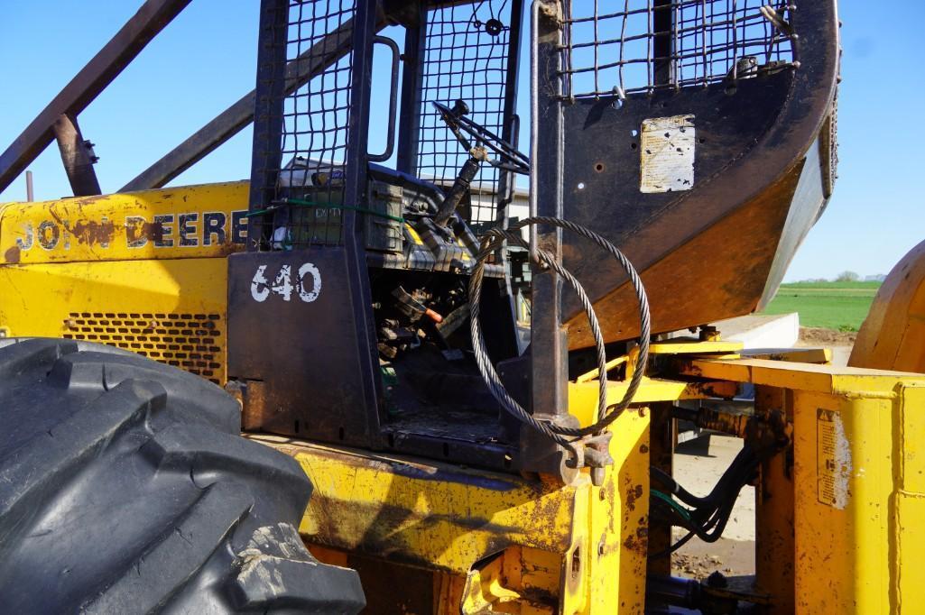 John Deere 640 Skidder