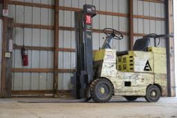 Allis Chalmers ACC30PS Forklift