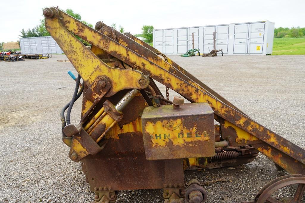 John Deere 90 Loader Frame