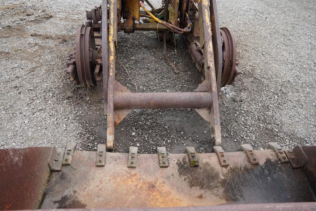 John Deere 90 Loader Frame