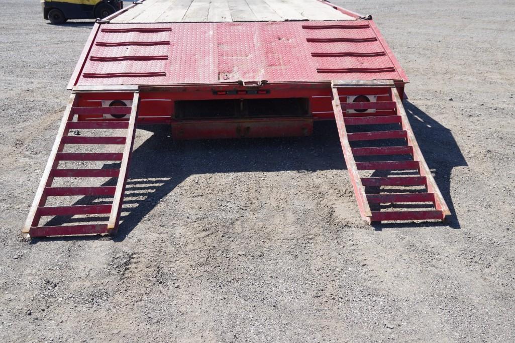 1992 Donahue Equipment Trailer