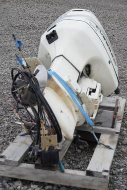 2001 Evinrude E200 HP Boat Motor