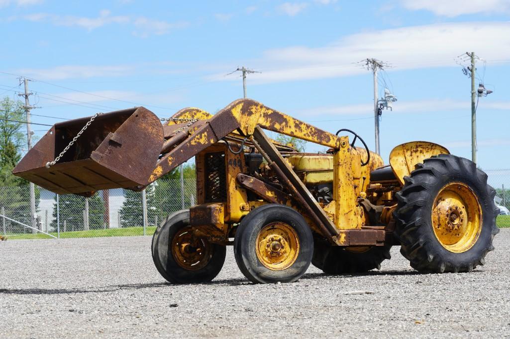 John Deere 440 Tractor