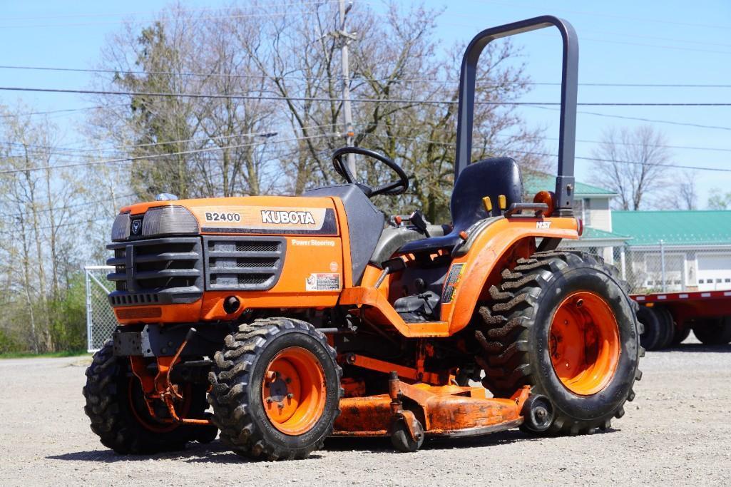 Kubota B2400HSD Tractor