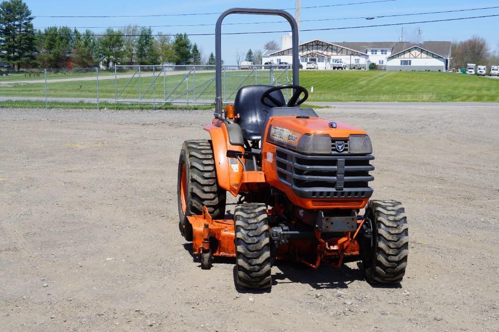 Kubota B2400HSD Tractor