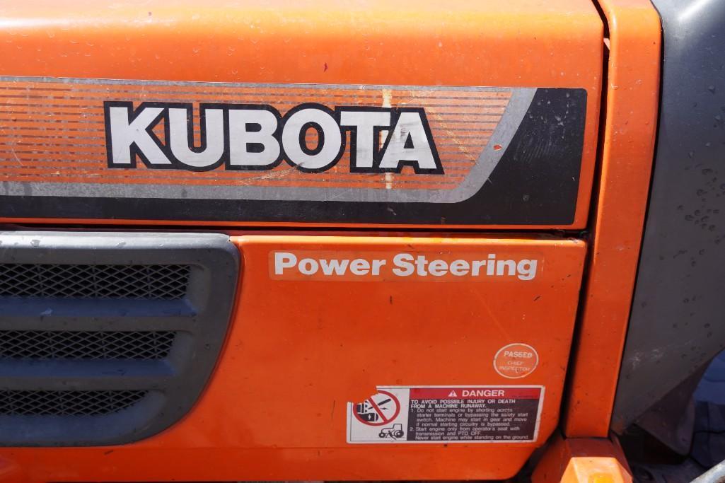 Kubota B2400HSD Tractor