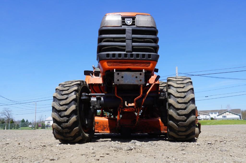 Kubota B2400HSD Tractor