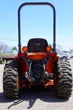 Kubota B2400HSD Tractor