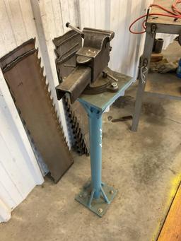 Vise on Stand