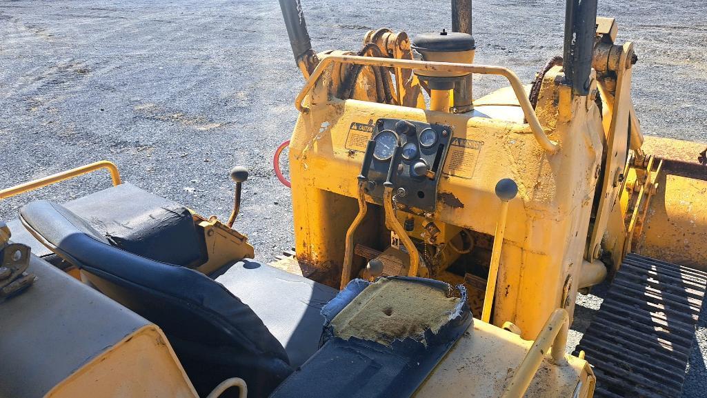 John Deere 350-B Crawler Loader