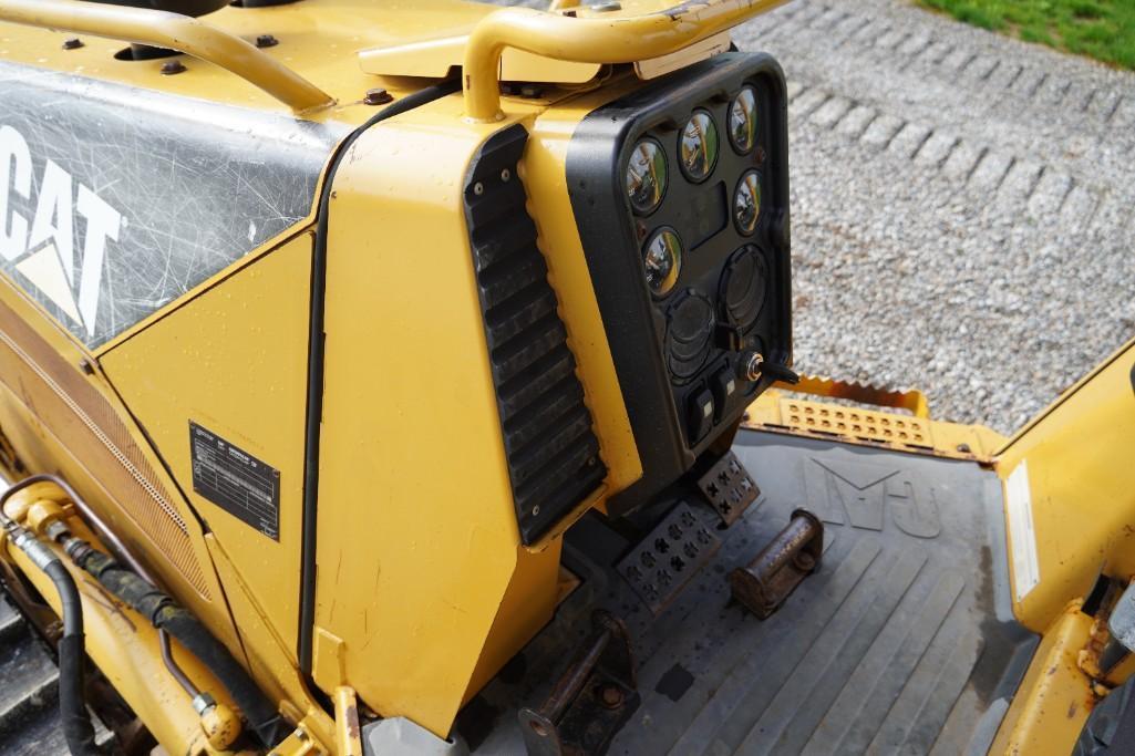 2004 Caterpillar D3G XL Dozer