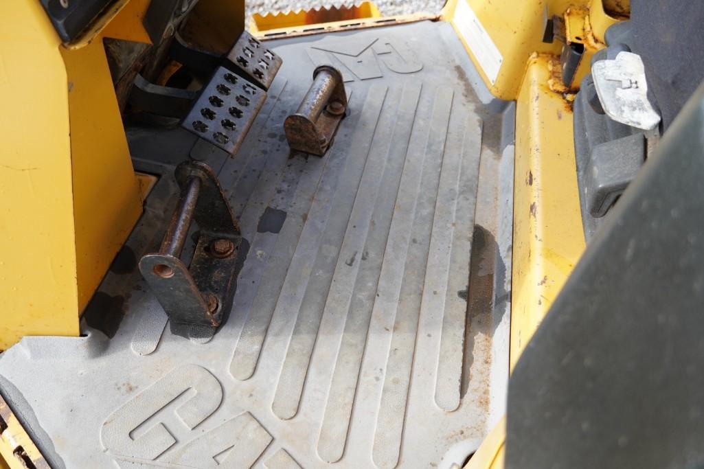 2004 Caterpillar D3G XL Dozer