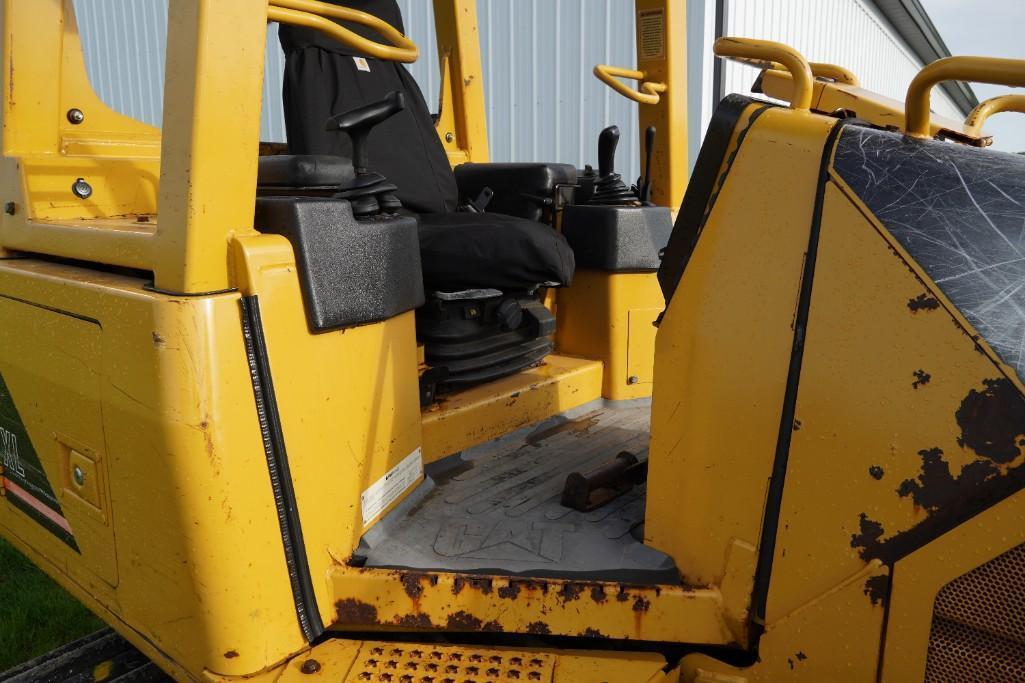 2004 Caterpillar D3G XL Dozer