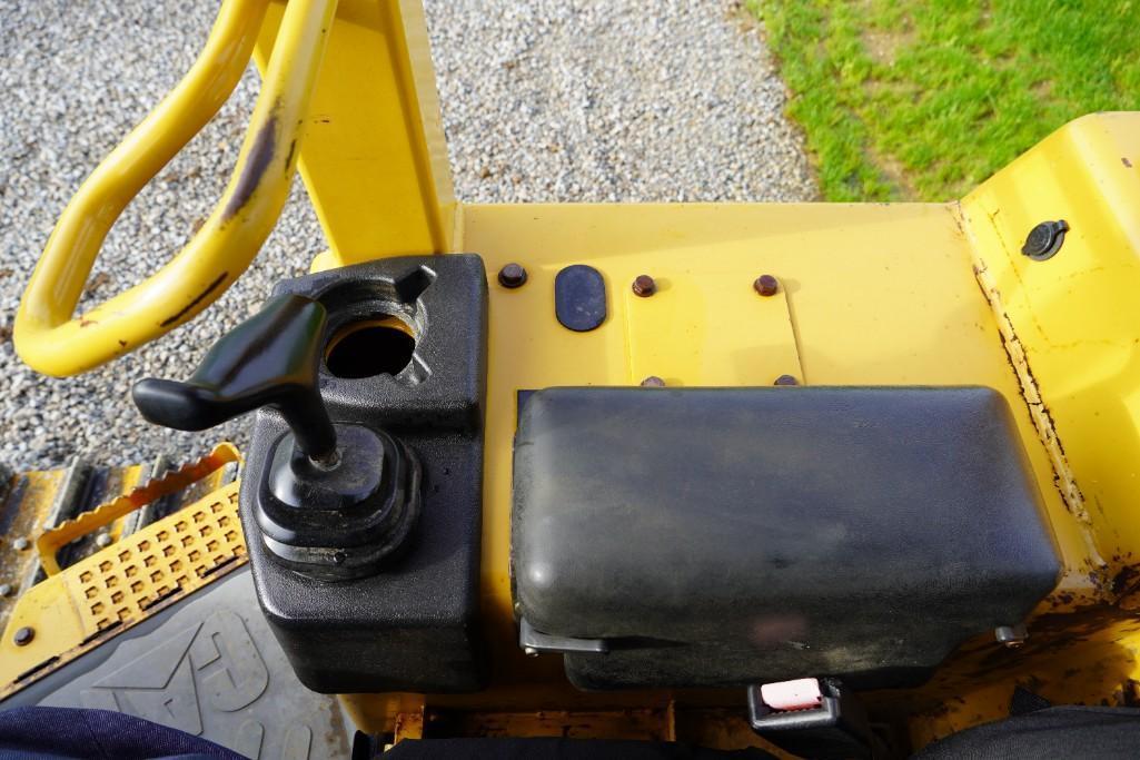 2004 Caterpillar D3G XL Dozer