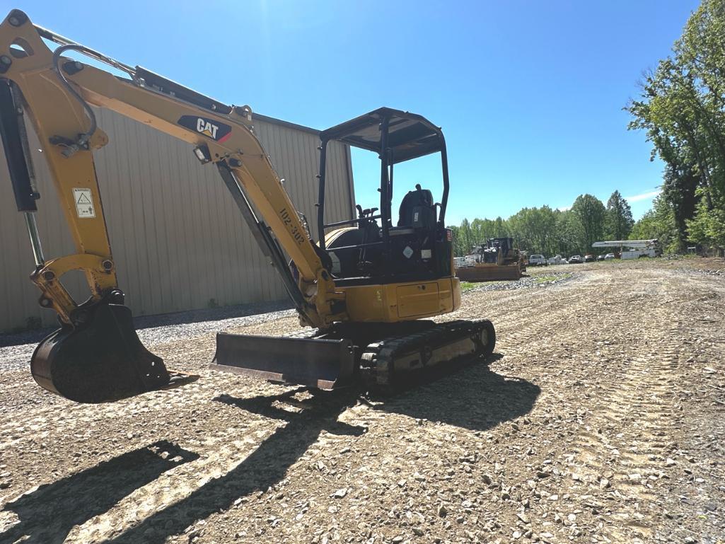 2015 Caterpillar 303E Mini Excavator
