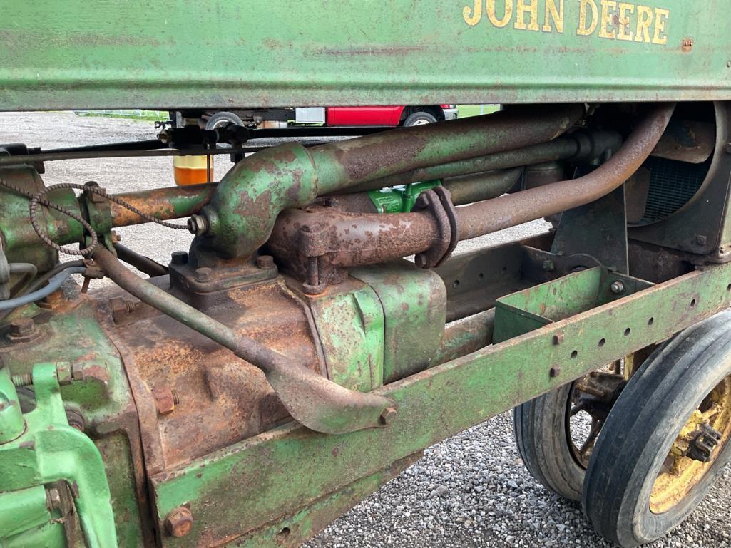 John Deere Model B Unstyled Tractor*
