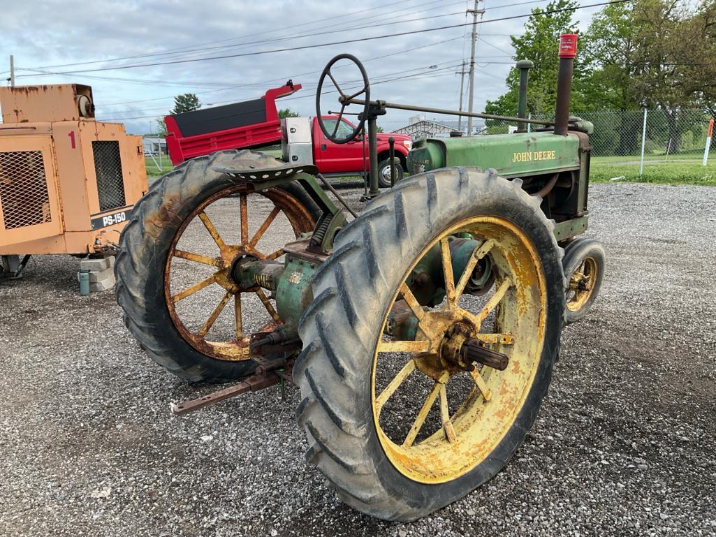 John Deere Model B Unstyled Tractor*