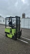 Towmotor MC30 Forklift