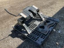 Reese Gooseneck & 5th Wheel Hitch