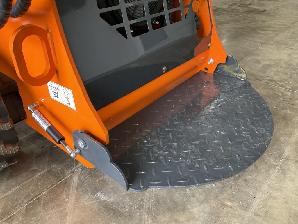 New Land Hero LDH-T460 Mini Track Skid Steer Loader