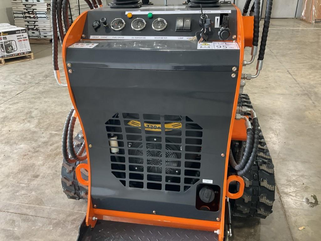 New Land Hero LDH-T460 Mini Track Skid Steer Loader