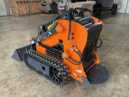 New Land Hero LDH-T460 Mini Track Skid Steer Loader