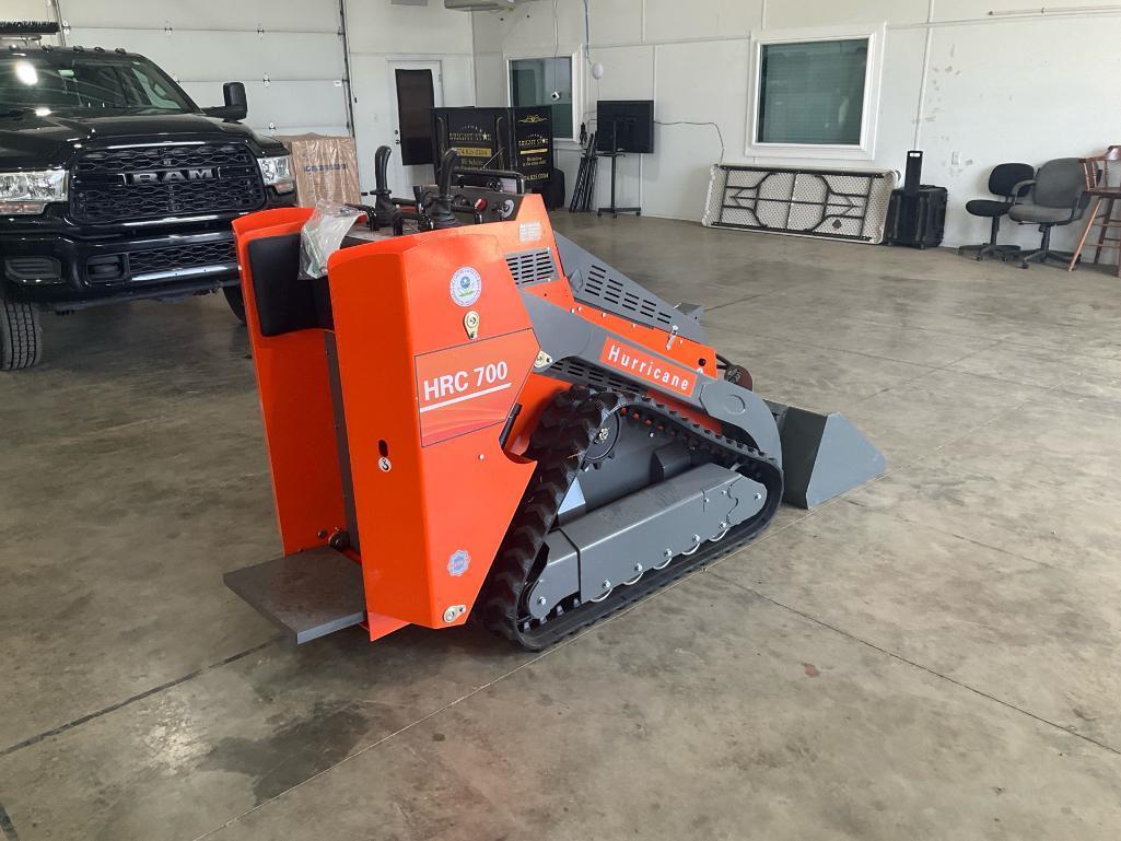 Hurricane HRC 700 Mini Skid Steer Loader