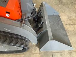 Hurricane HRC 700 Mini Skid Steer Loader