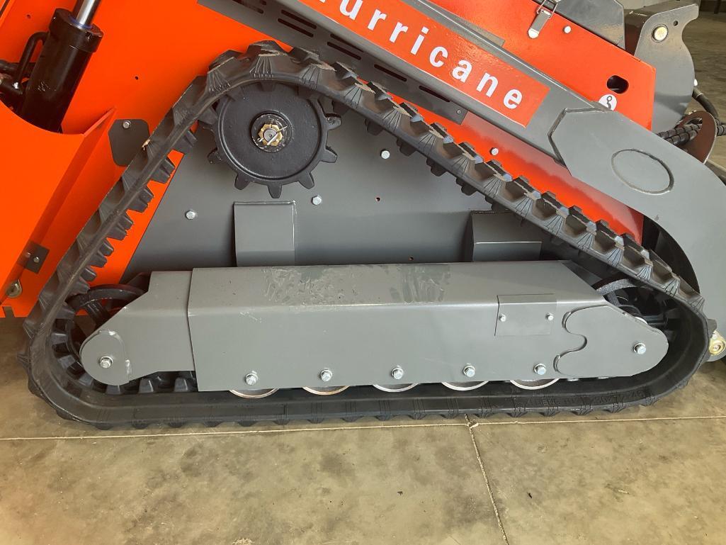 Hurricane HRC 700 Mini Skid Steer Loader