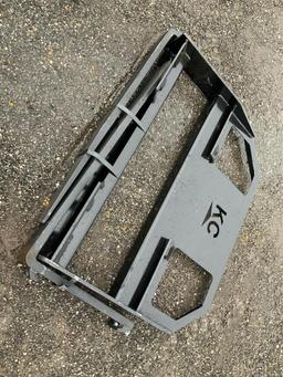 45" Skid Steer Fork Frame W/42in Forks
