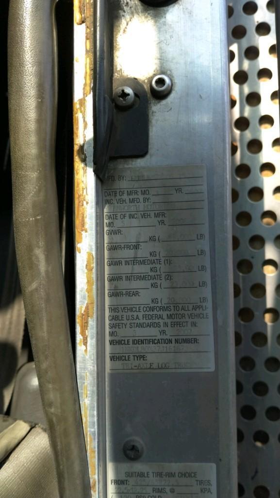 2007 Kenworth T800 Tri Axle Log Truck