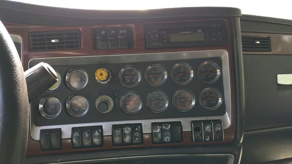 2007 Kenworth T800 Tri Axle Log Truck