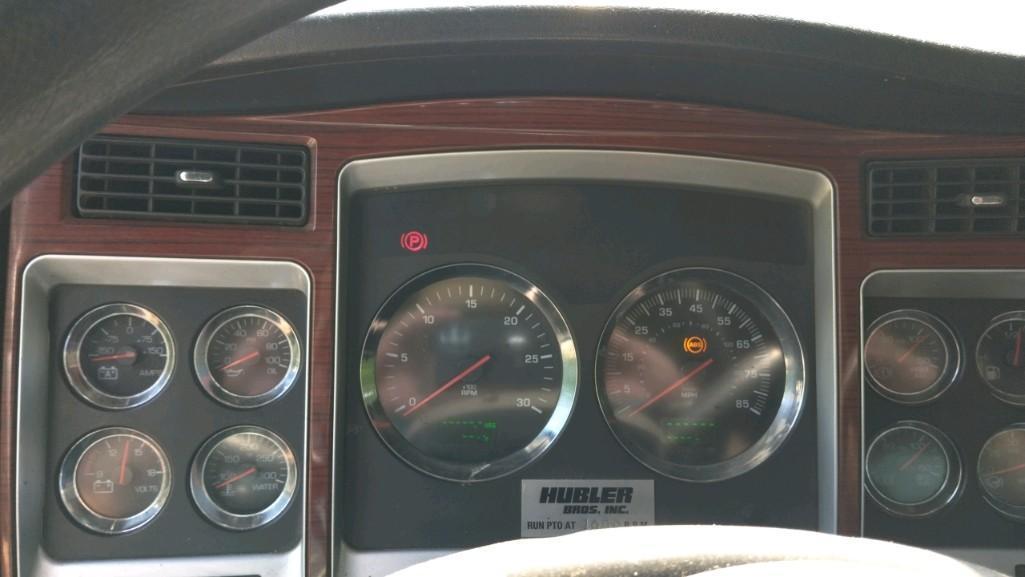 2007 Kenworth T800 Tri Axle Log Truck