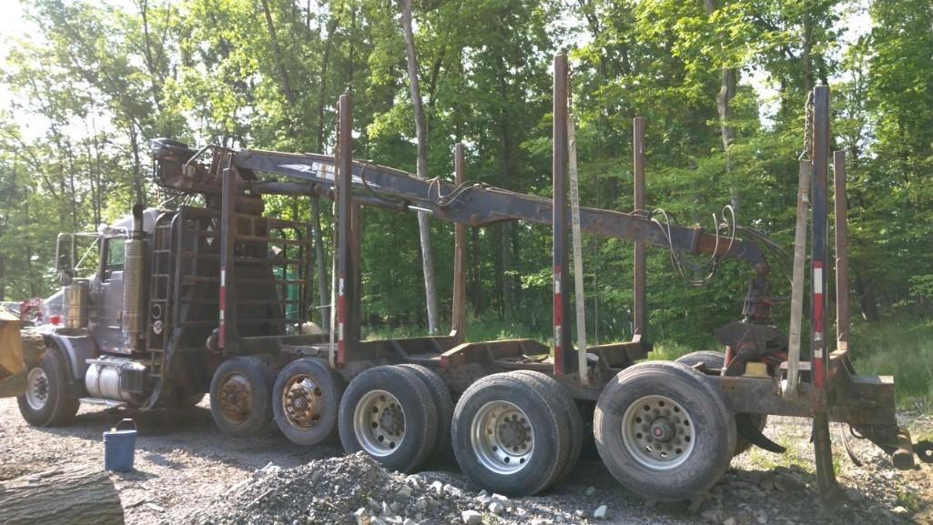 2007 Kenworth T800 Tri Axle Log Truck