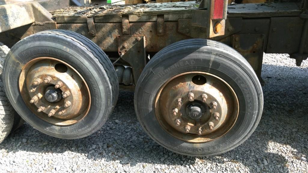 2007 Kenworth T800 Tri Axle Log Truck