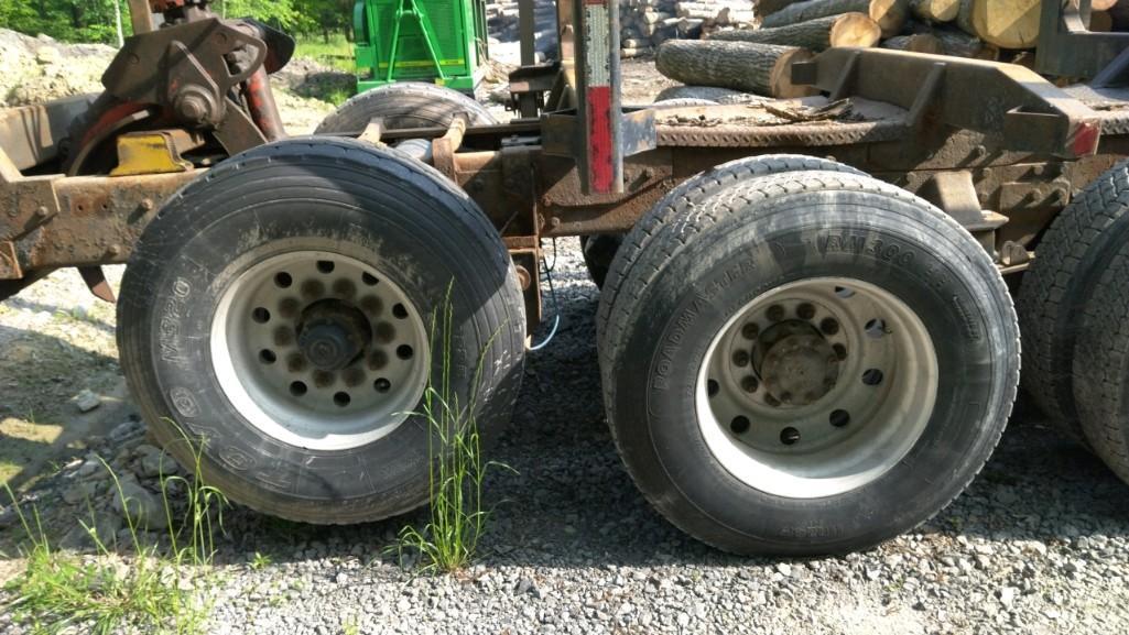 2007 Kenworth T800 Tri Axle Log Truck