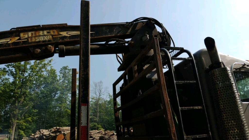 2007 Kenworth T800 Tri Axle Log Truck