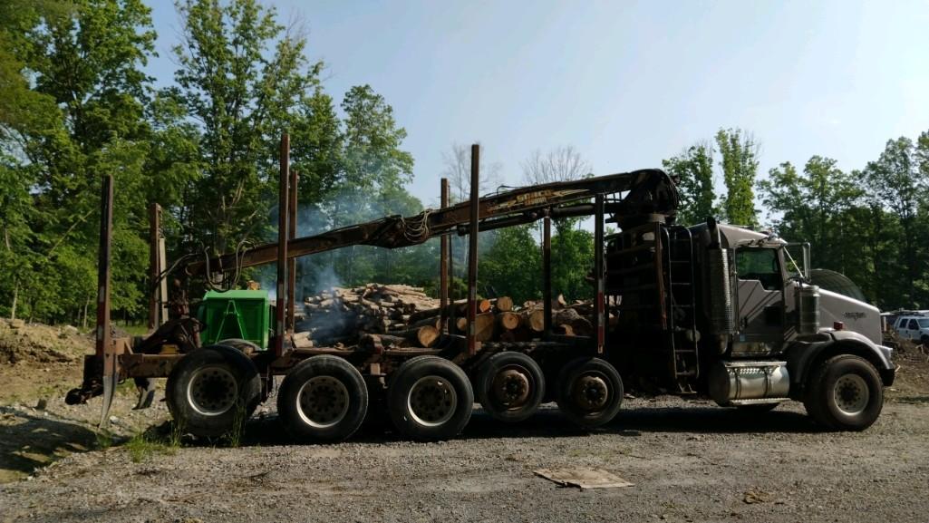 2007 Kenworth T800 Tri Axle Log Truck
