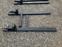 Adjustable Clip On Pallet Forks