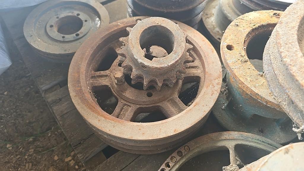 Assorted Pulleys and Chipper Counter Knives