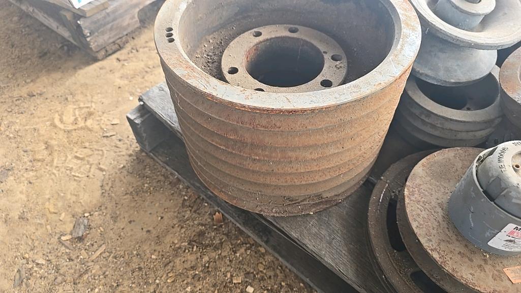 Assorted Pulleys and Chipper Counter Knives