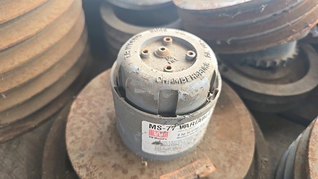 Assorted Pulleys and Chipper Counter Knives