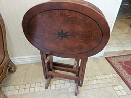 BOMBAY CO. SET OF 4 OVAL TV TRAY TABLES WITH STAND